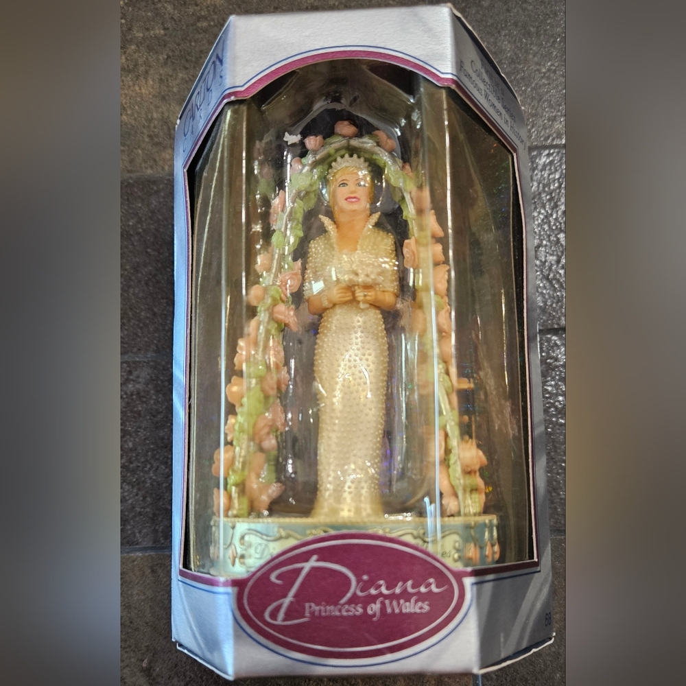 🍍Princess Diana  1998 Ornament